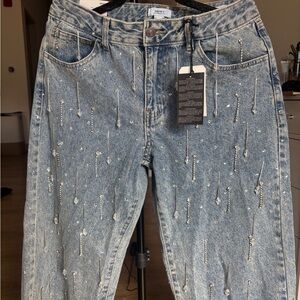 NWT Forever 21 Crystal and Rhinestone Embellished Blue Baggy Mid Rise Jeans